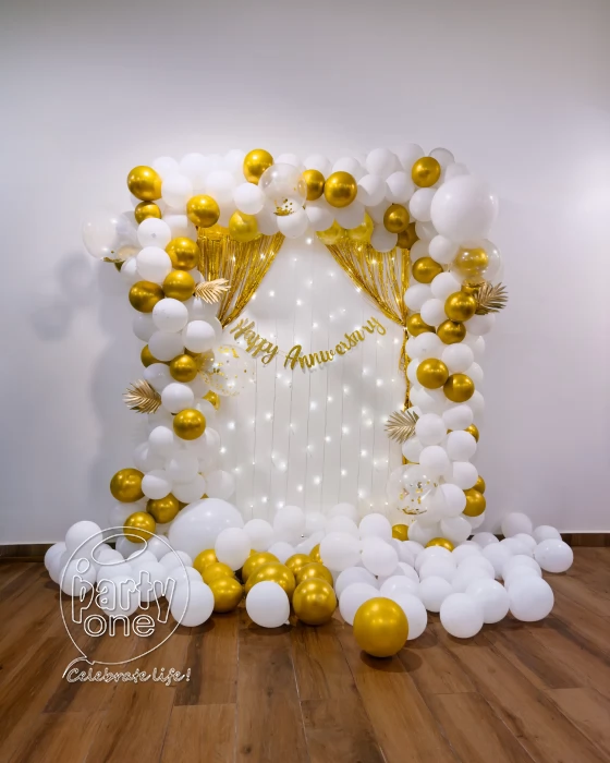 decorations White amp Gold Opulent Anniversary Decoration