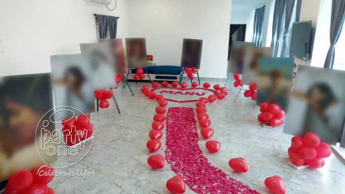 decorations Photo Balloon Decor with Rose Petal Path