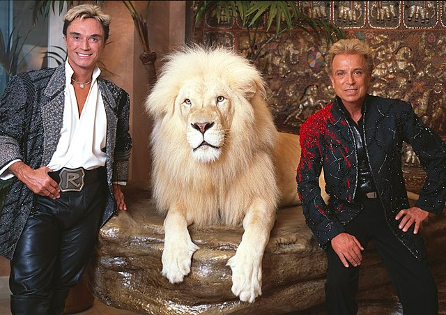 Siegfried and Roy - Best Magicians in the World